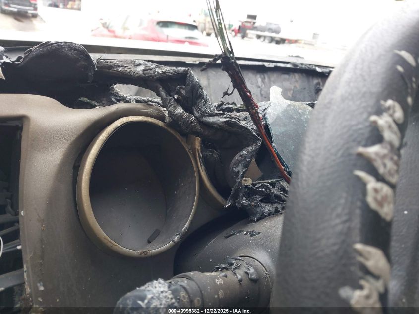 2012 Toyota Tundra Grade 5.7L V8 VIN: 5TFUW5F17CX230790 Lot: 43995382