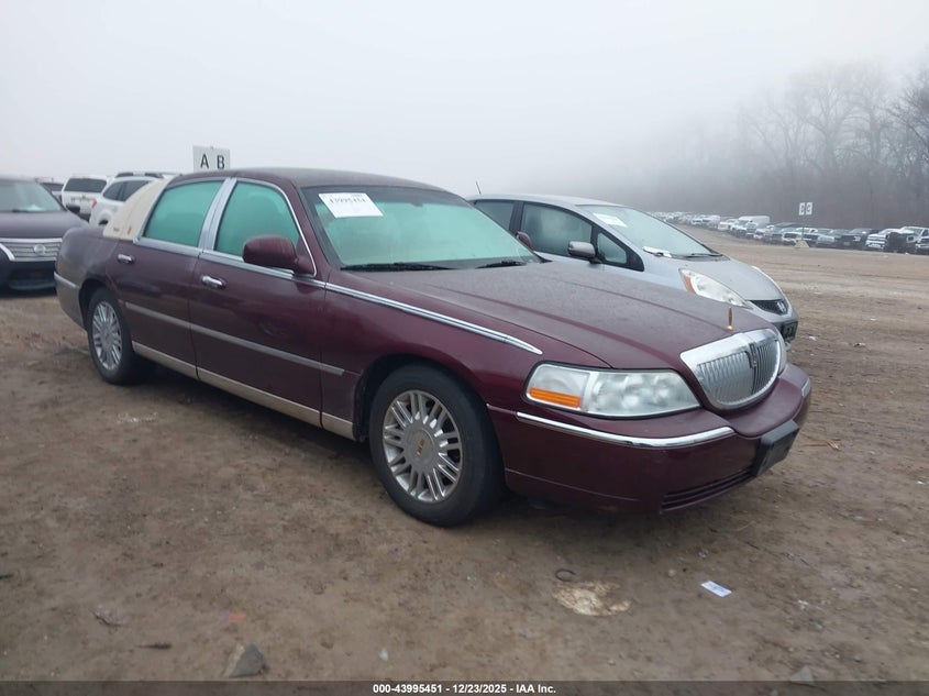 2006 Lincoln Town Car Designer Series