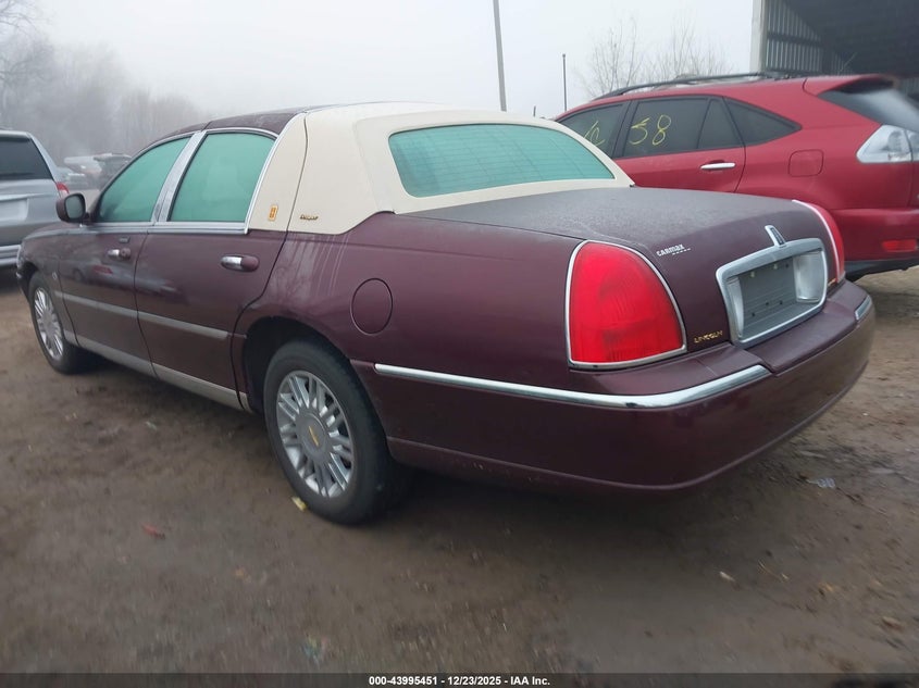 2006 Lincoln Town Car Designer Series #3