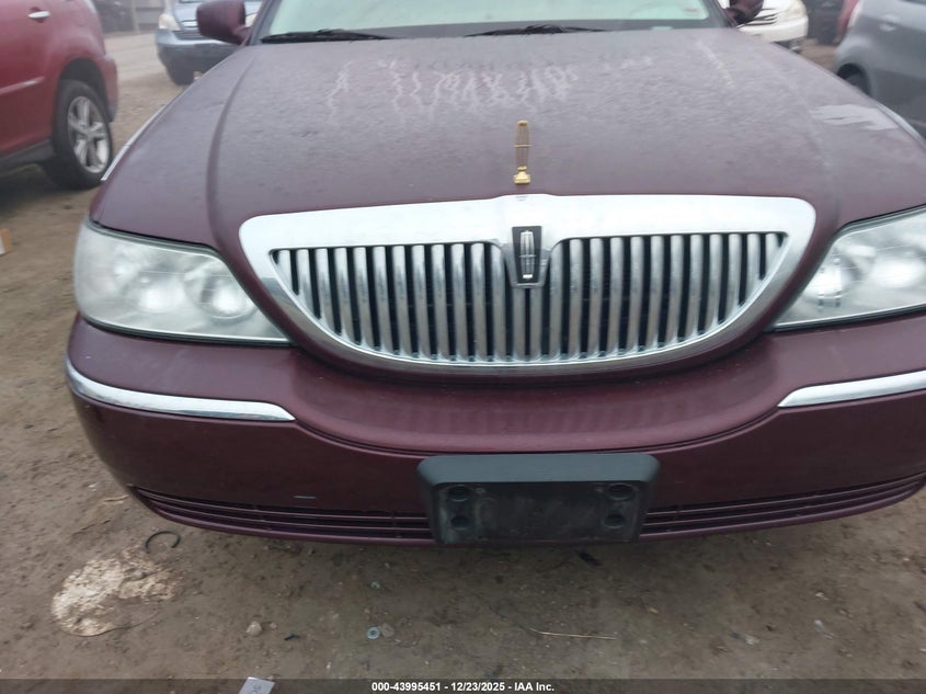 2006 Lincoln Town Car Designer Series #6