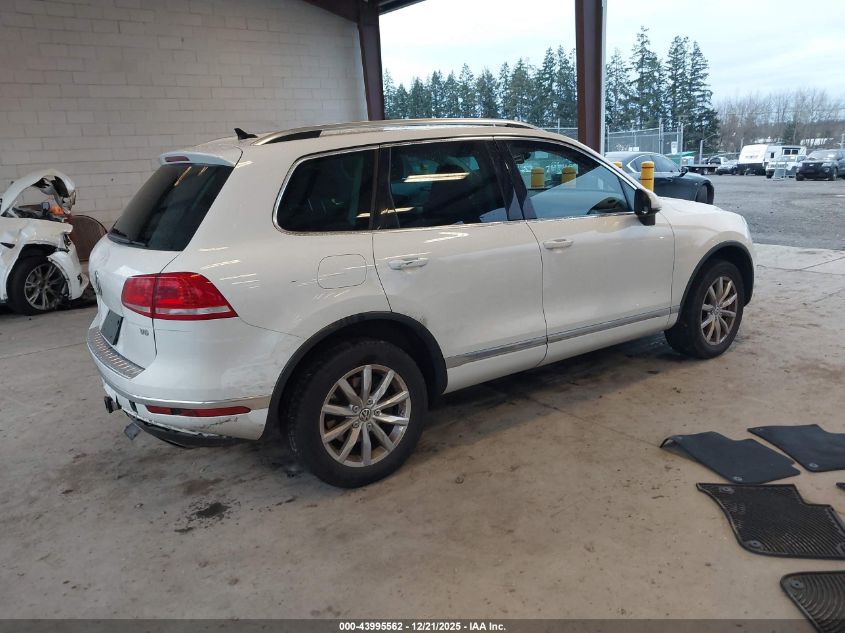 2015 Volkswagen Touareg V6 Sport VIN: WVGEF9BP1FD006101 Lot: 43995562