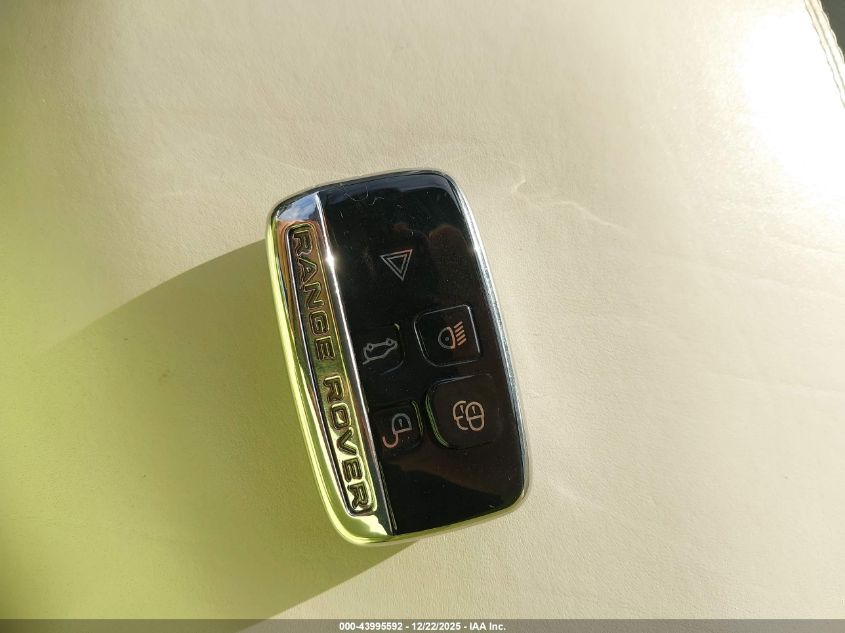 2016 Land Rover Range Rover 3.0L V6 Supercharged Hse VIN: SALGS2VF4GA279712 Lot: 43995592