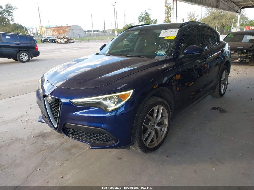 2018 Alfa Romeo Stelvio Sport Awd VIN: ZASFAKPN8J7B96175 Lot: 43995625