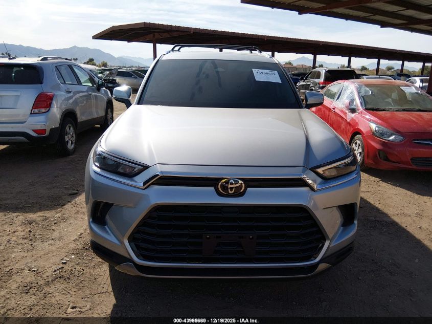 2024 Toyota Grand Highlander Xle VIN: 5TDAAAB53RS031964 Lot: 43995660