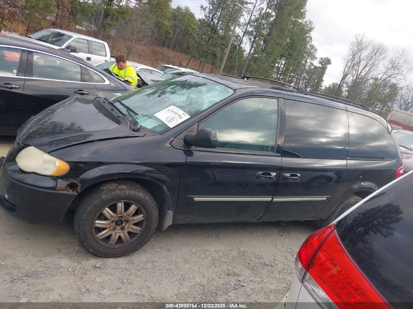 2005 Chrysler Town & Country Touring VIN: 2C4GP54L25R466280 Lot: 43995754