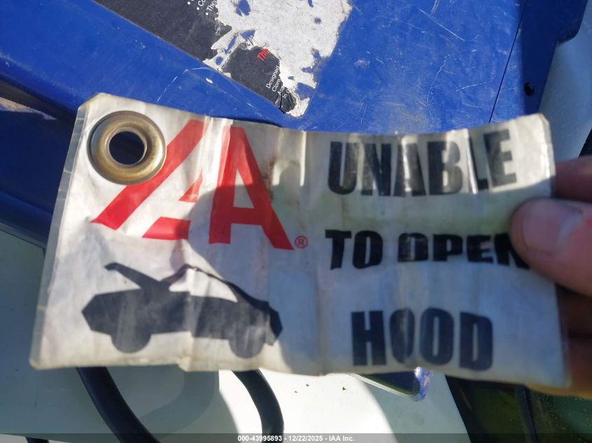 2000 Mercedes-Benz E 320 VIN: WDBJF65J2YB111994 Lot: 43995893