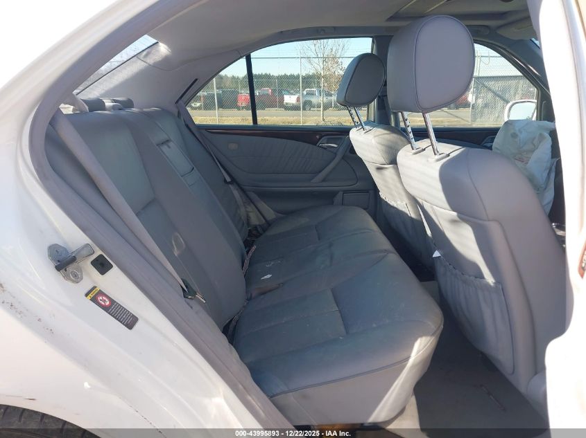 2000 Mercedes-Benz E 320 VIN: WDBJF65J2YB111994 Lot: 43995893