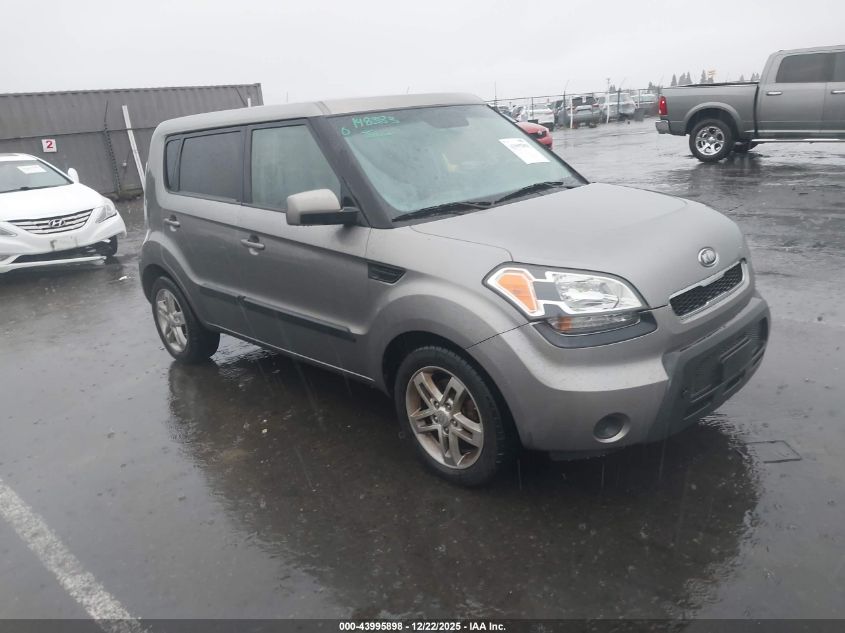2011 Kia Soul + VIN: KNDJT2A20B7214083 Lot: 43995898