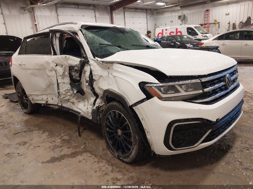 1V2RE2CA3MC226237 2021 Volkswagen Atlas Cross Sport 3.6L V6 Se W/Technology R-Line auction photo 1