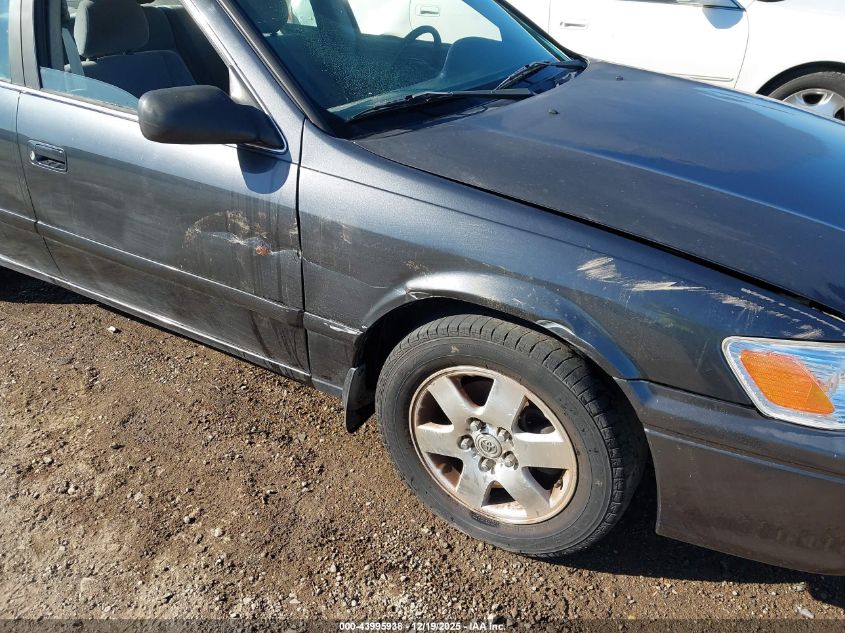 2001 Toyota Camry Le VIN: JT2BG22KX10539380 Lot: 43995938