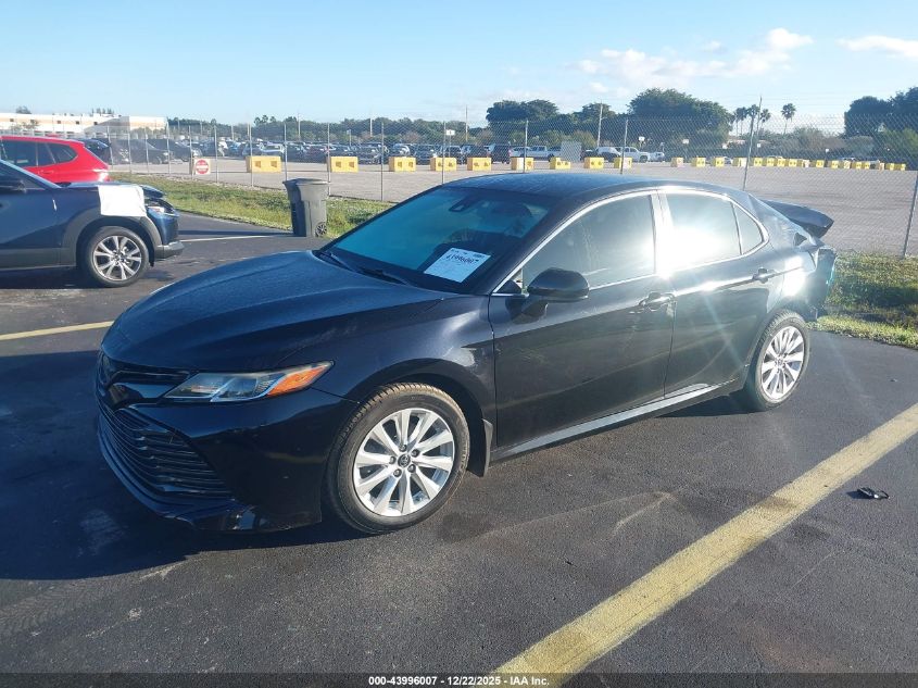 2018 Toyota Camry Le VIN: 4T1B11HK8JU025462 Lot: 43996007
