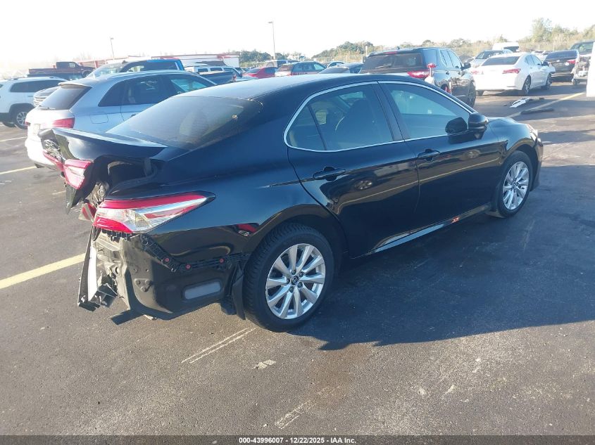 2018 Toyota Camry Le VIN: 4T1B11HK8JU025462 Lot: 43996007