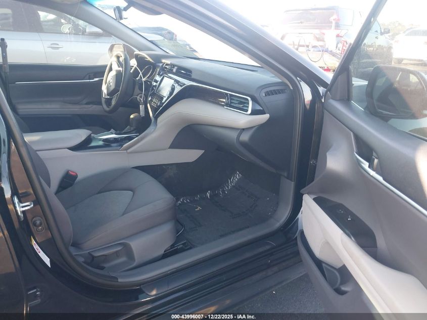 2018 Toyota Camry Le VIN: 4T1B11HK8JU025462 Lot: 43996007