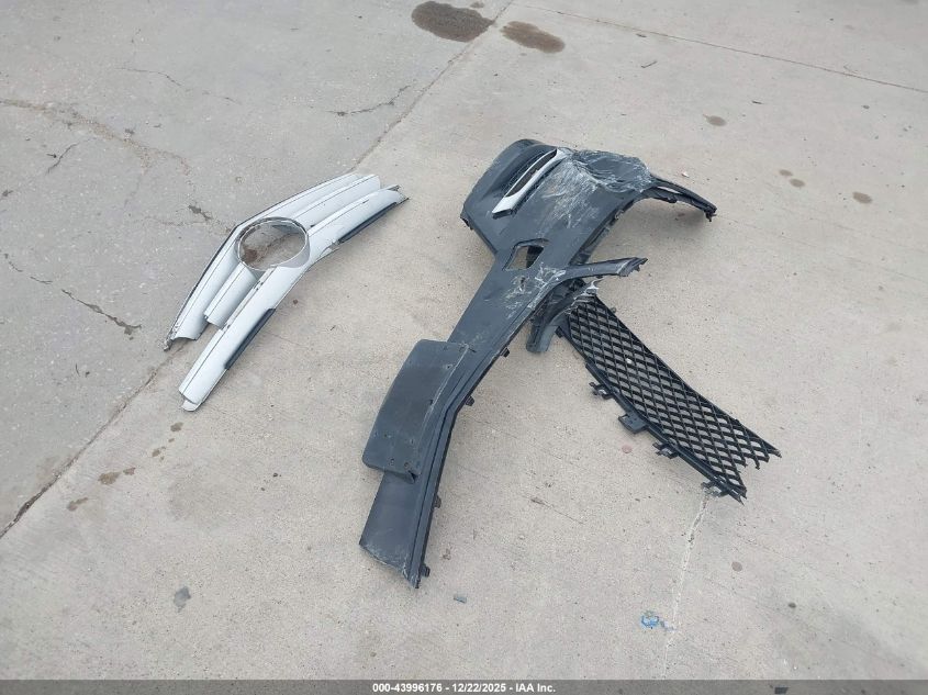 2012 Mercedes-Benz C 250 Sport VIN: WDDGF4HB9CR215084 Lot: 43996176