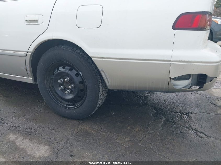 1999 Toyota Camry Le VIN: JT2BG22K1X0361593 Lot: 43996217