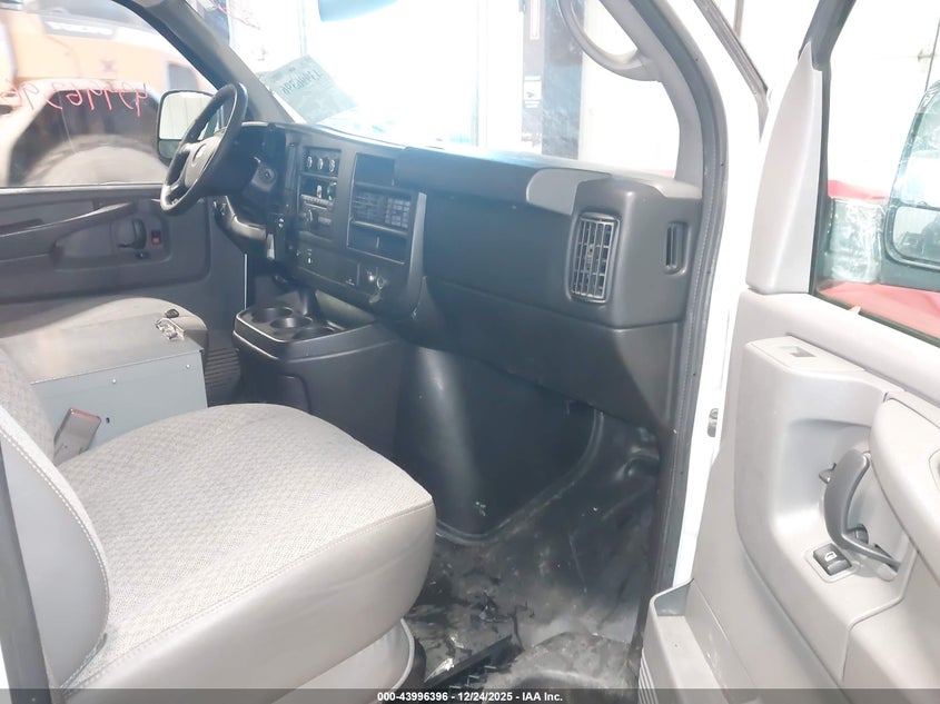 2015 Chevrolet Express 2500 Work Van