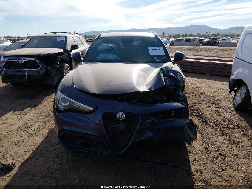 2018 Alfa Romeo Stelvio Ti Sport Awd VIN: ZASFAKNN9J7B95071 Lot: 43996451