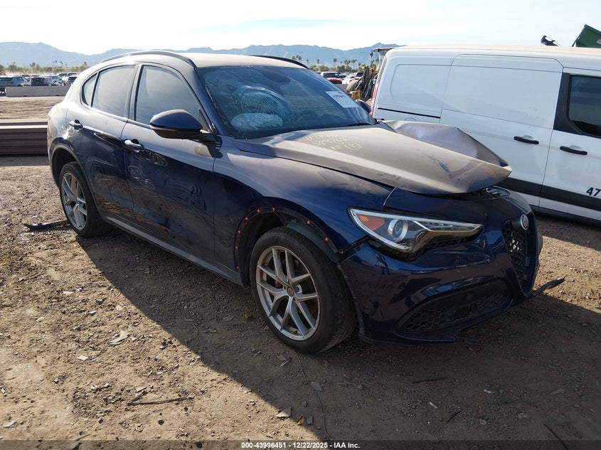 2018 Alfa Romeo Stelvio Ti Sport Awd