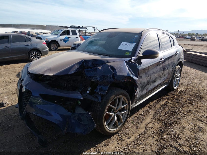 2018 Alfa Romeo Stelvio Ti Sport Awd