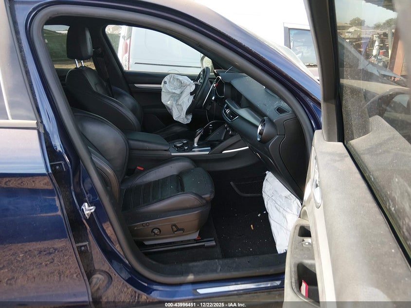 2018 Alfa Romeo Stelvio Ti Sport Awd