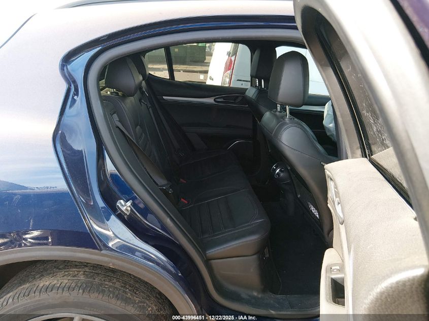 2018 Alfa Romeo Stelvio Ti Sport Awd VIN: ZASFAKNN9J7B95071 Lot: 43996451