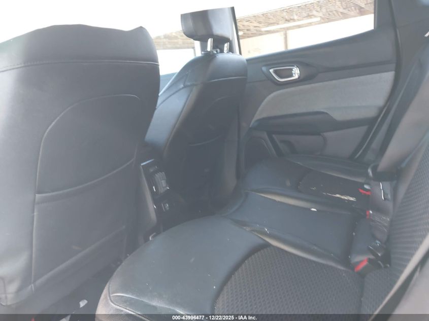 2025 Jeep Compass Latitude 4X4 VIN: 3C4NJDBN6ST534015 Lot: 43996477