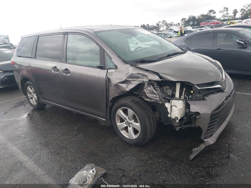 5TDZZ3DC2LS053402 2020 Toyota Sienna L auction photo 1