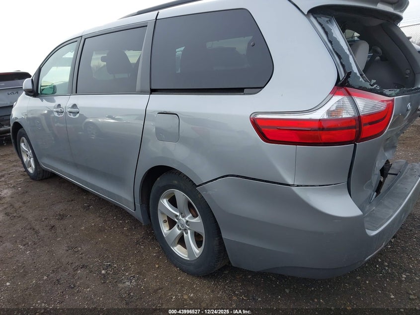 2015 Toyota Sienna Le 8 Passenger