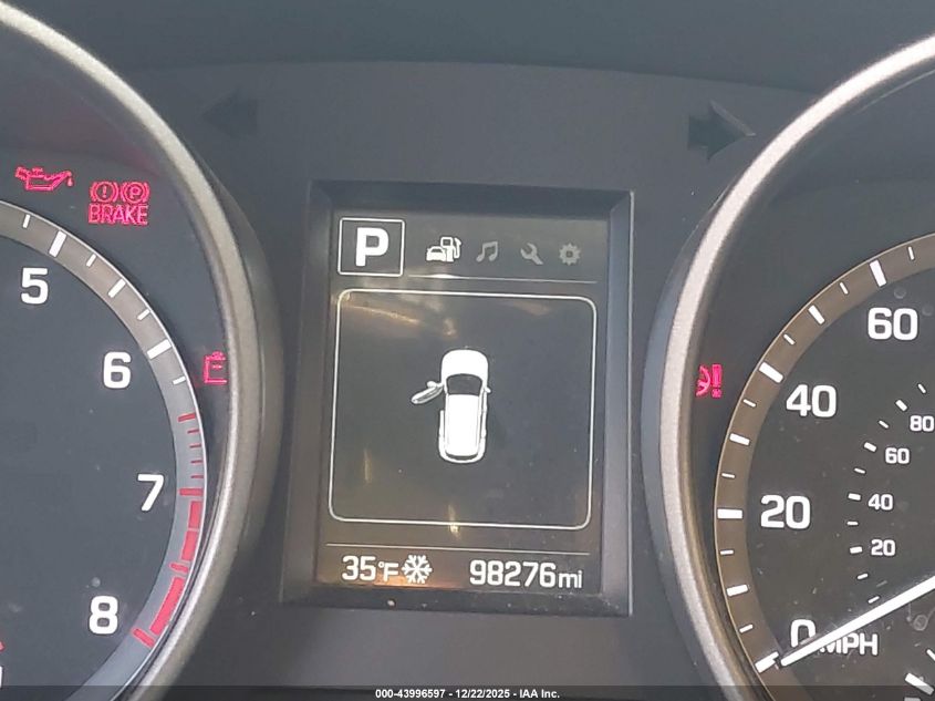 2017 Hyundai Santa Fe Sport 2.4L VIN: 5XYZTDLB6HG395438 Lot: 43996597