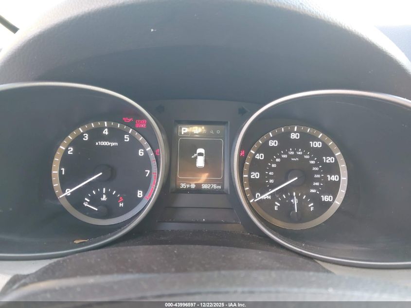 2017 Hyundai Santa Fe Sport 2.4L VIN: 5XYZTDLB6HG395438 Lot: 43996597