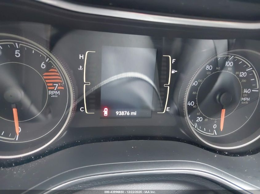 2019 Jeep Cherokee Latitude Fwd VIN: 1C4PJLCB9KD396564 Lot: 43996650