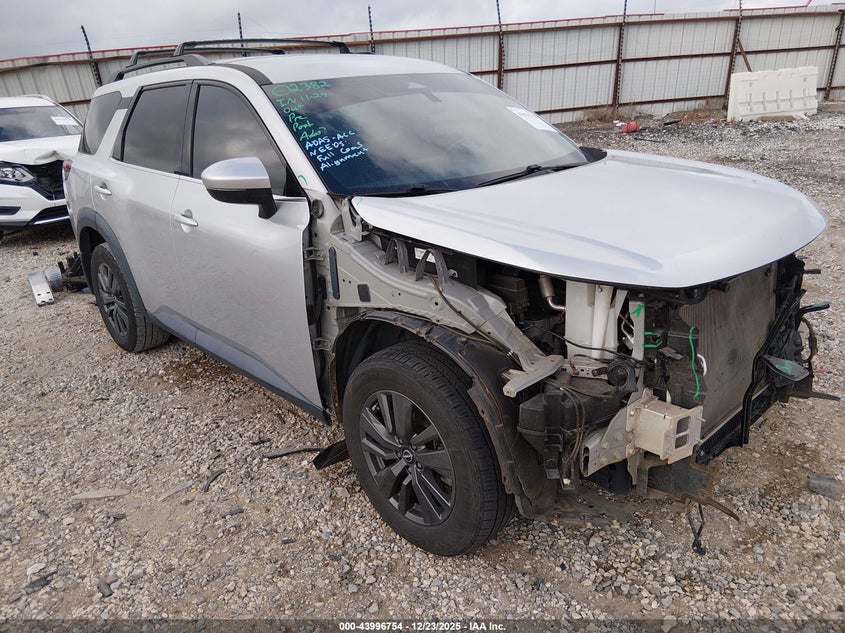 2022 Nissan Pathfinder Sv 2Wd