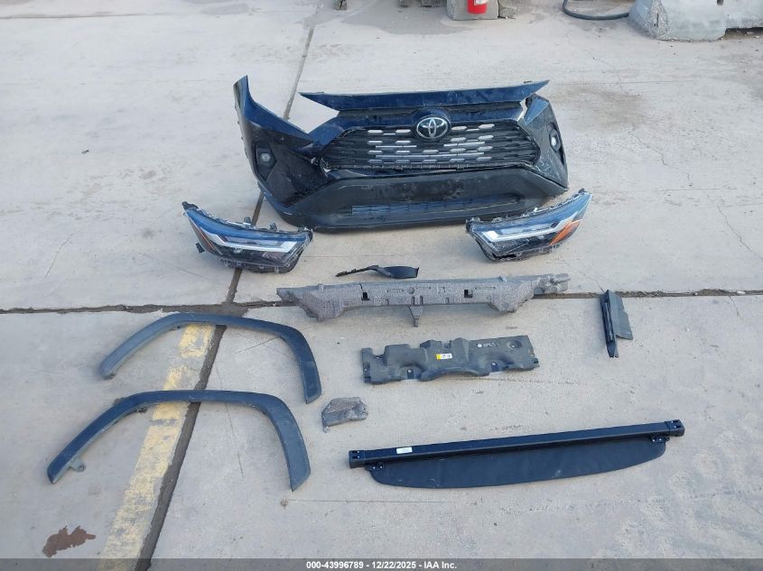 2024 Toyota Rav4 Xle Premium VIN: 2T3C1RFV8RC300123 Lot: 43996789