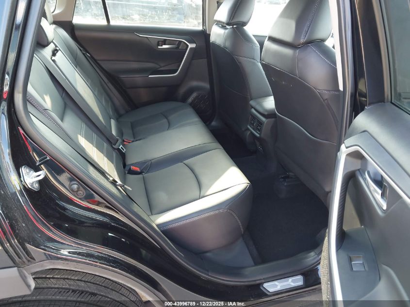 2024 Toyota Rav4 Xle Premium VIN: 2T3C1RFV8RC300123 Lot: 43996789