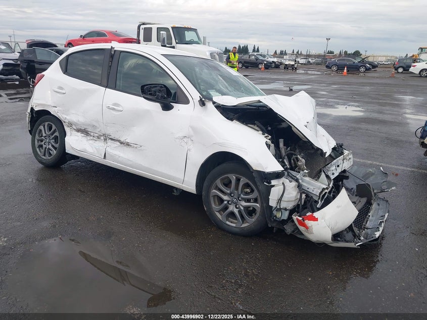 2020 Toyota Yaris Le