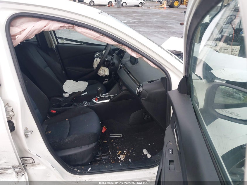 2020 Toyota Yaris Le