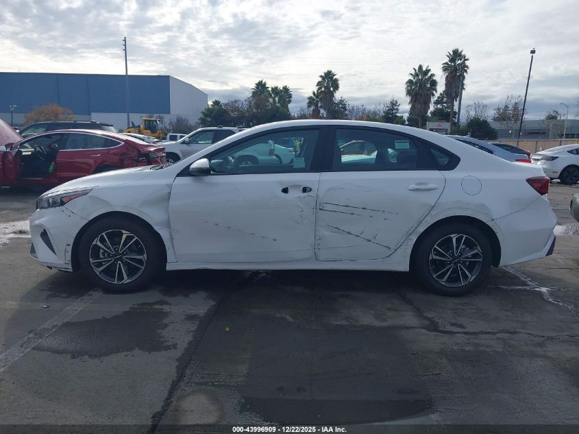 2024 Kia Forte Lxs VIN: 3KPF24AD0RE786254 Lot: 43996909