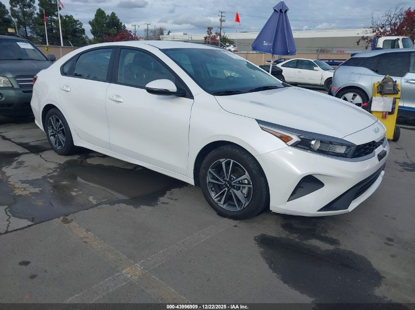 2024 Kia Forte Lxs VIN: 3KPF24AD0RE786254 Lot: 43996909