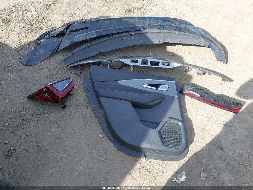 2024 Acura Zdx A-Spec VIN: 4W5KHMRK2RZ517597 Lot: 43997009