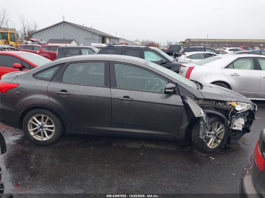 2015 Ford Focus Se VIN: 1FADP3F2XFL217317 Lot: 43997052