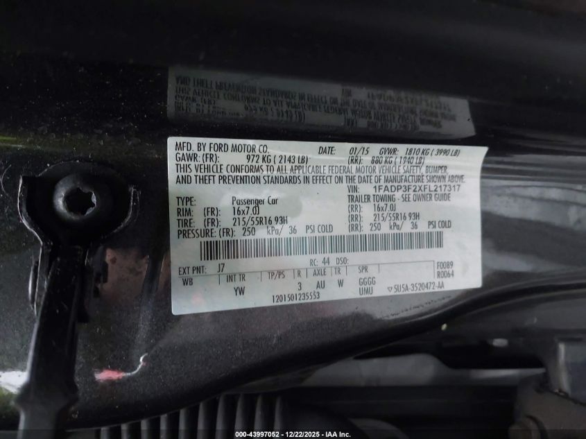 2015 Ford Focus Se VIN: 1FADP3F2XFL217317 Lot: 43997052