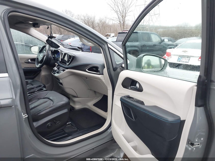 2021 Chrysler Pacifica Touring L