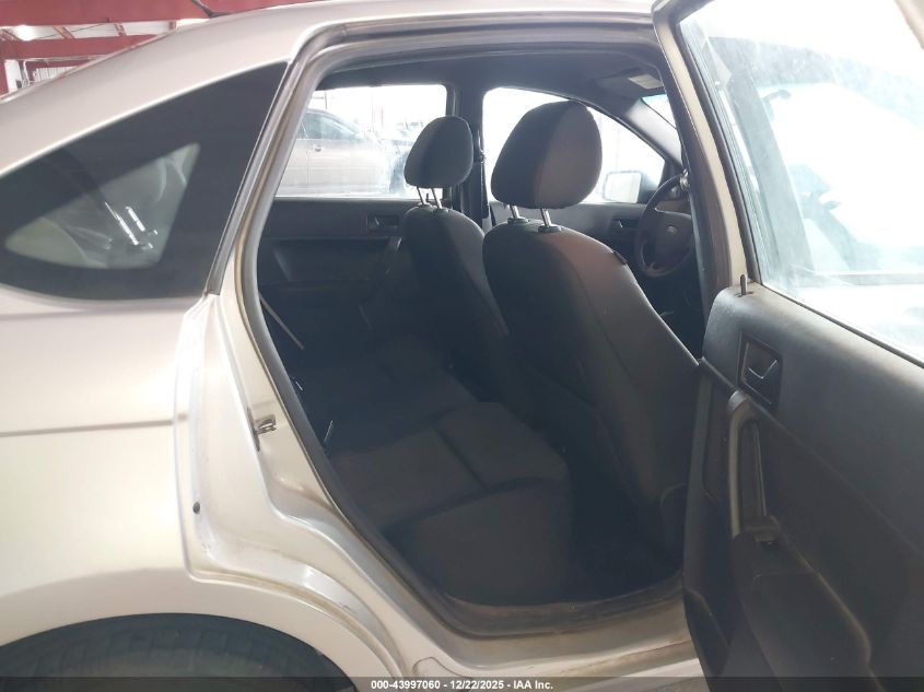 2010 Ford Focus Se VIN: 1FAHP3FN5AW146501 Lot: 43997060