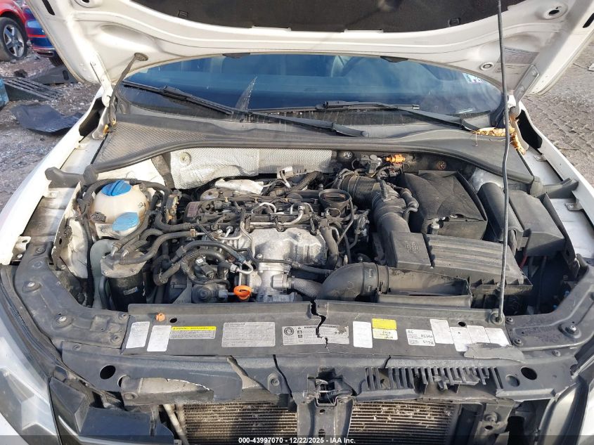 2013 Volkswagen Passat 2.0L Tdi Sel Premium VIN: 1VWCN7A30DC079624 Lot: 43997070