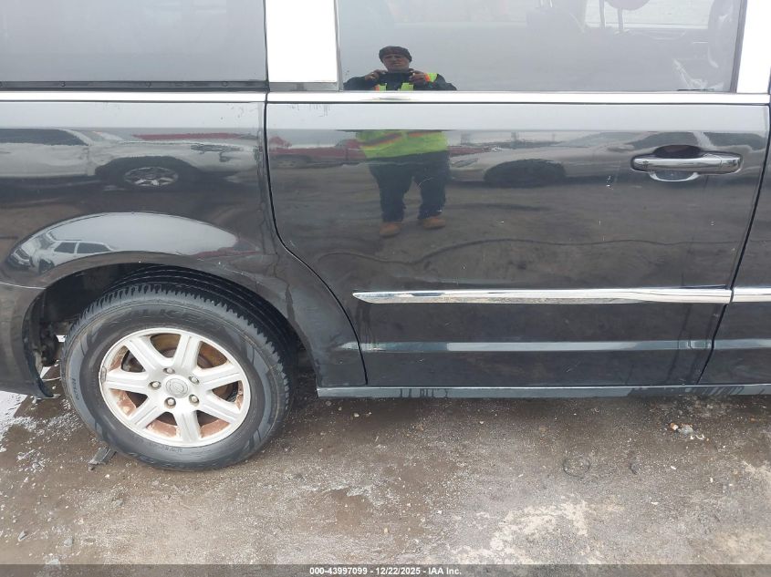 2012 Chrysler Town & Country Touring VIN: 2C4RC1BGXCR189524 Lot: 43997099