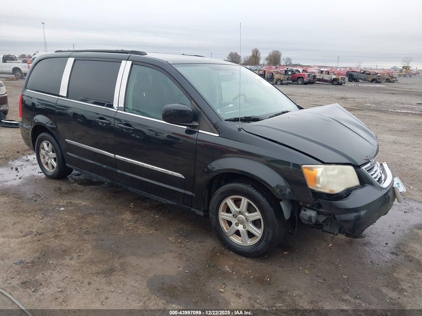 2012 Chrysler Town & Country Touring