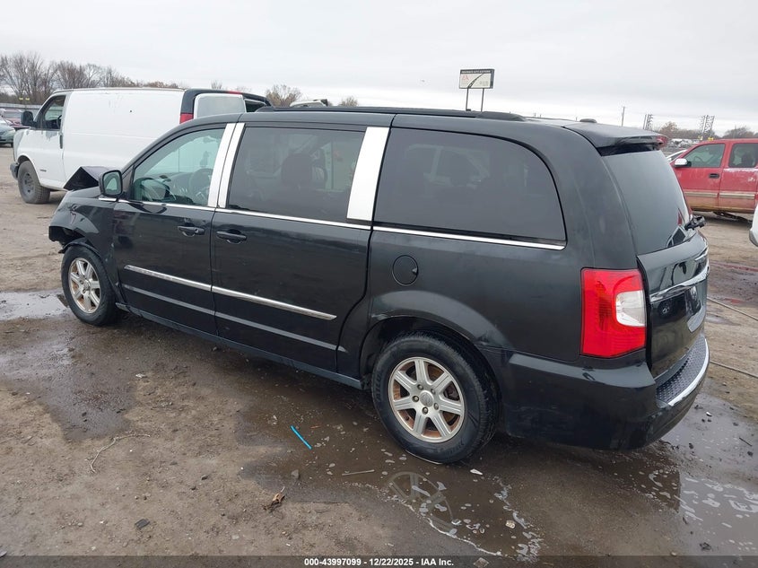 2012 Chrysler Town & Country Touring