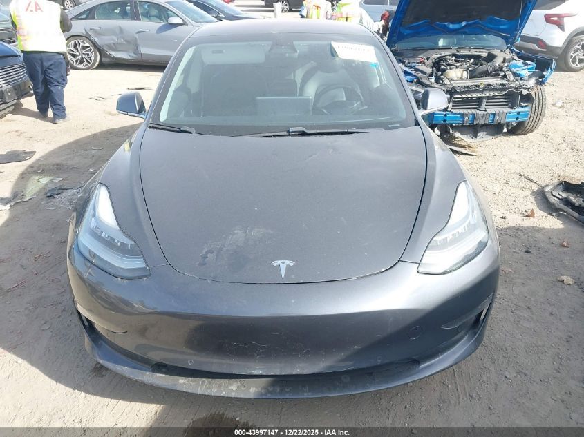 2018 Tesla Model 3 Long Range/Mid Range VIN: 5YJ3E1EA4JF006893 Lot: 43997147