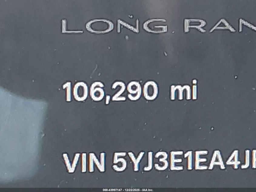 2018 Tesla Model 3 Long Range/Mid Range VIN: 5YJ3E1EA4JF006893 Lot: 43997147