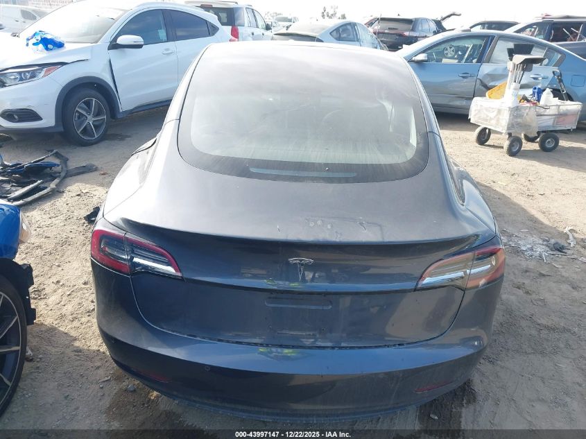 2018 Tesla Model 3 Long Range/Mid Range VIN: 5YJ3E1EA4JF006893 Lot: 43997147